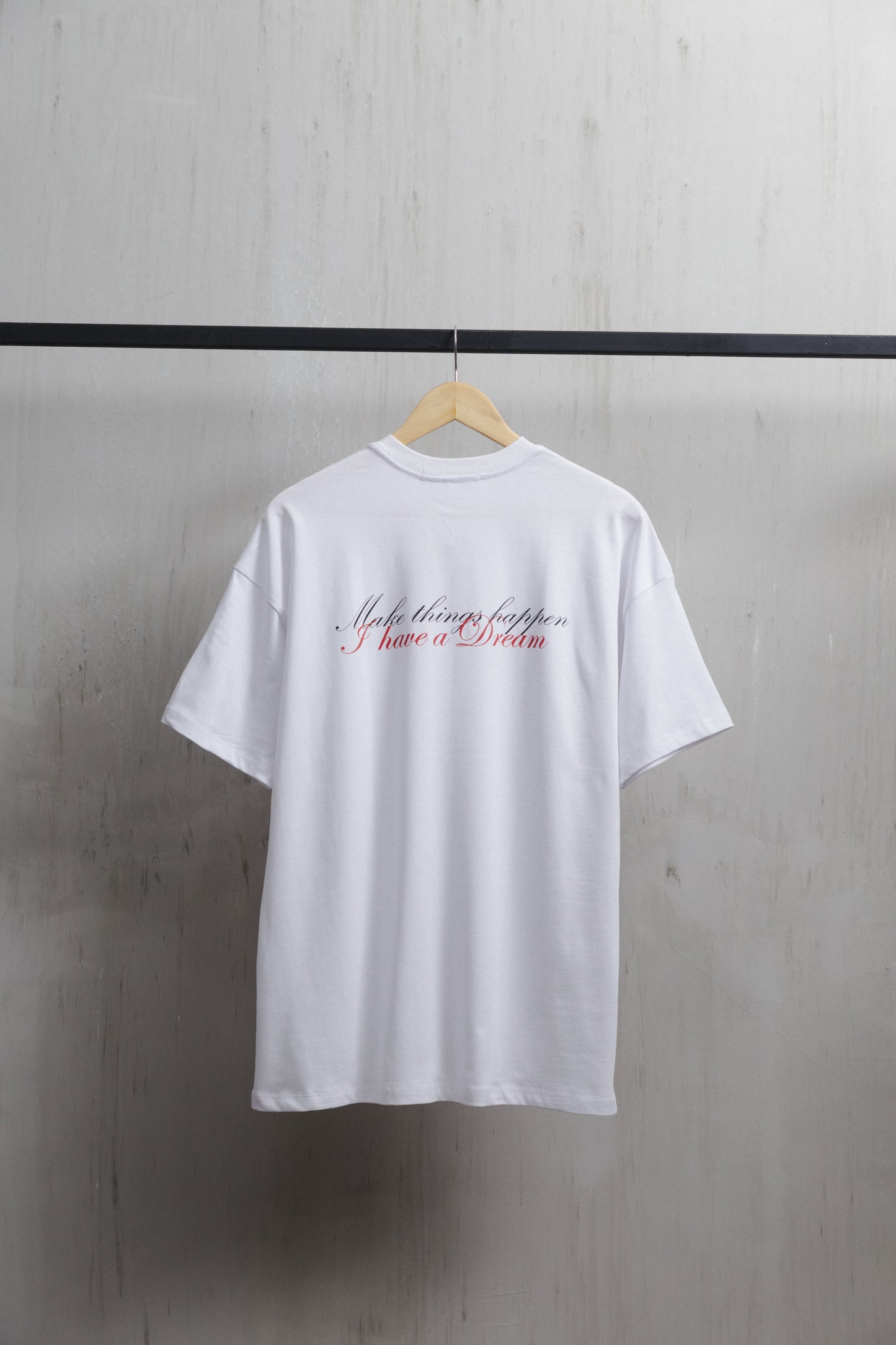 CAMISETA MAKE THINGS HAPPEN BLANCO