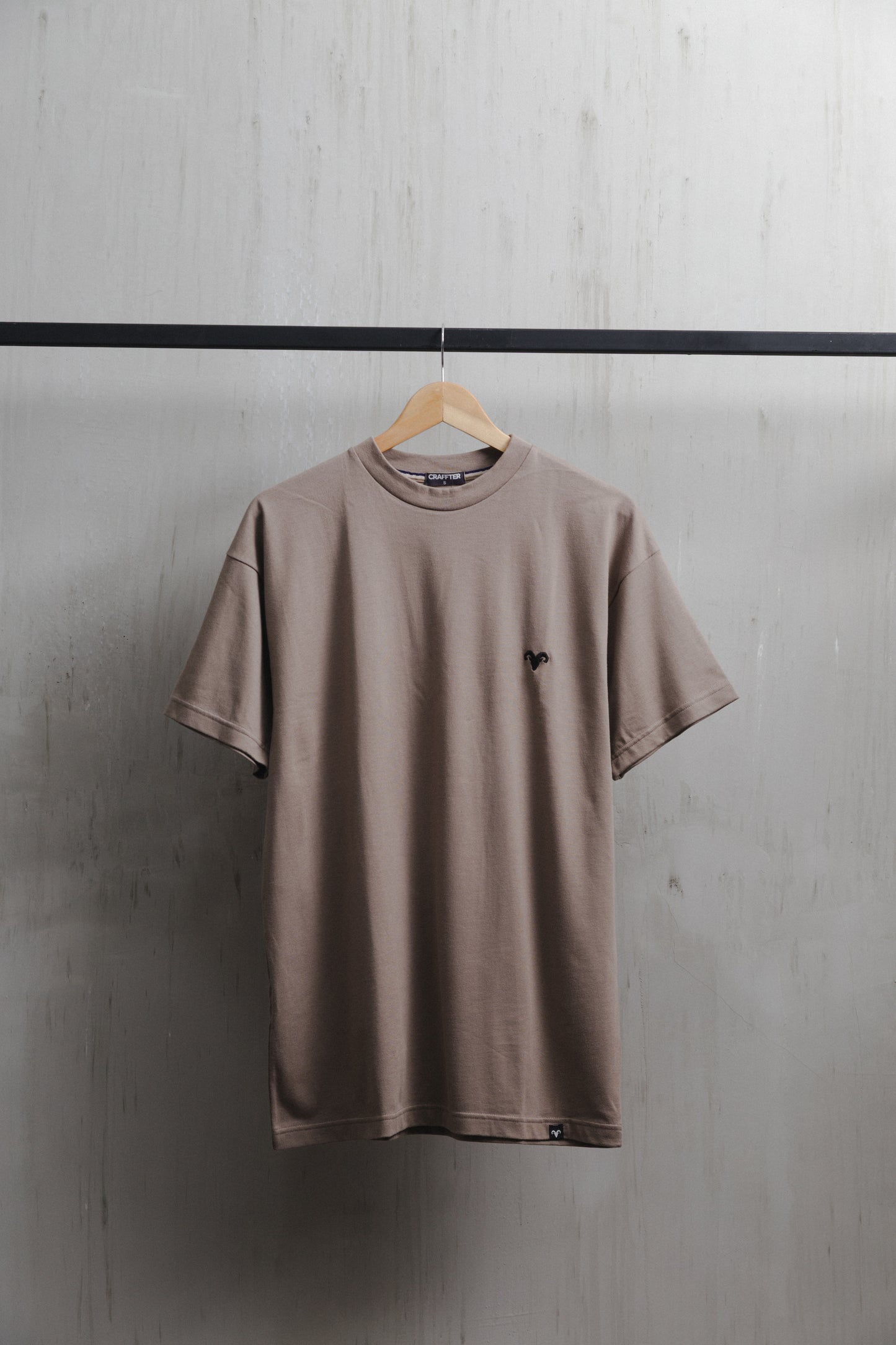CAMISETA BÁSICA TAUPE