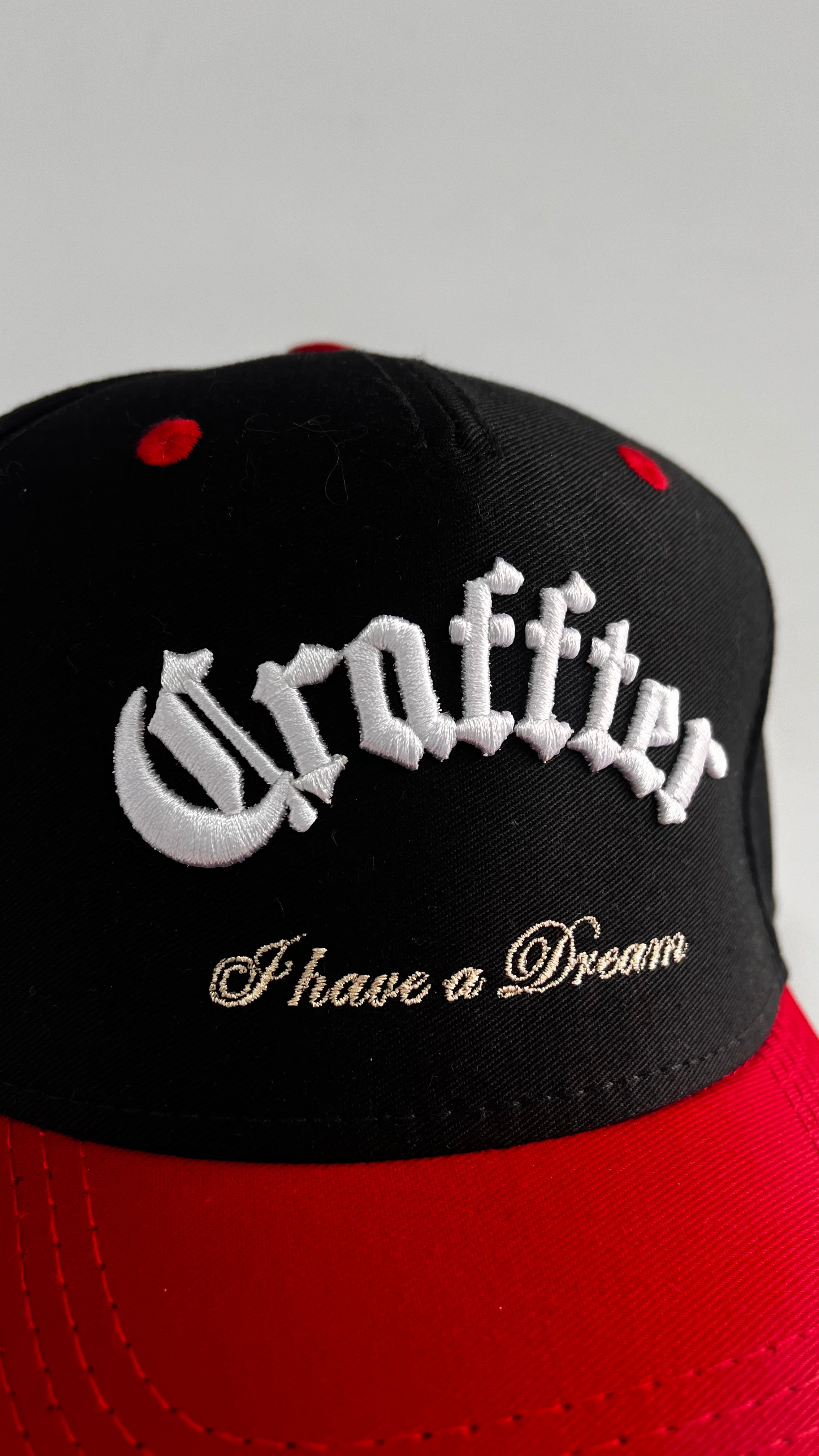 GORRA I HAVE A DREAM NEGRO/ROJO