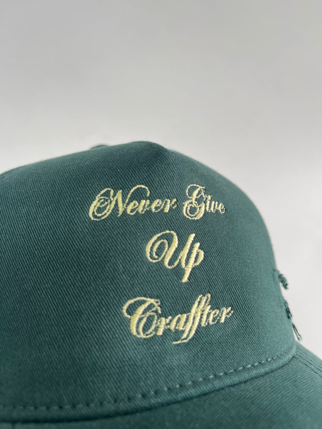 GORRA NEVER GIVE UP VERDE