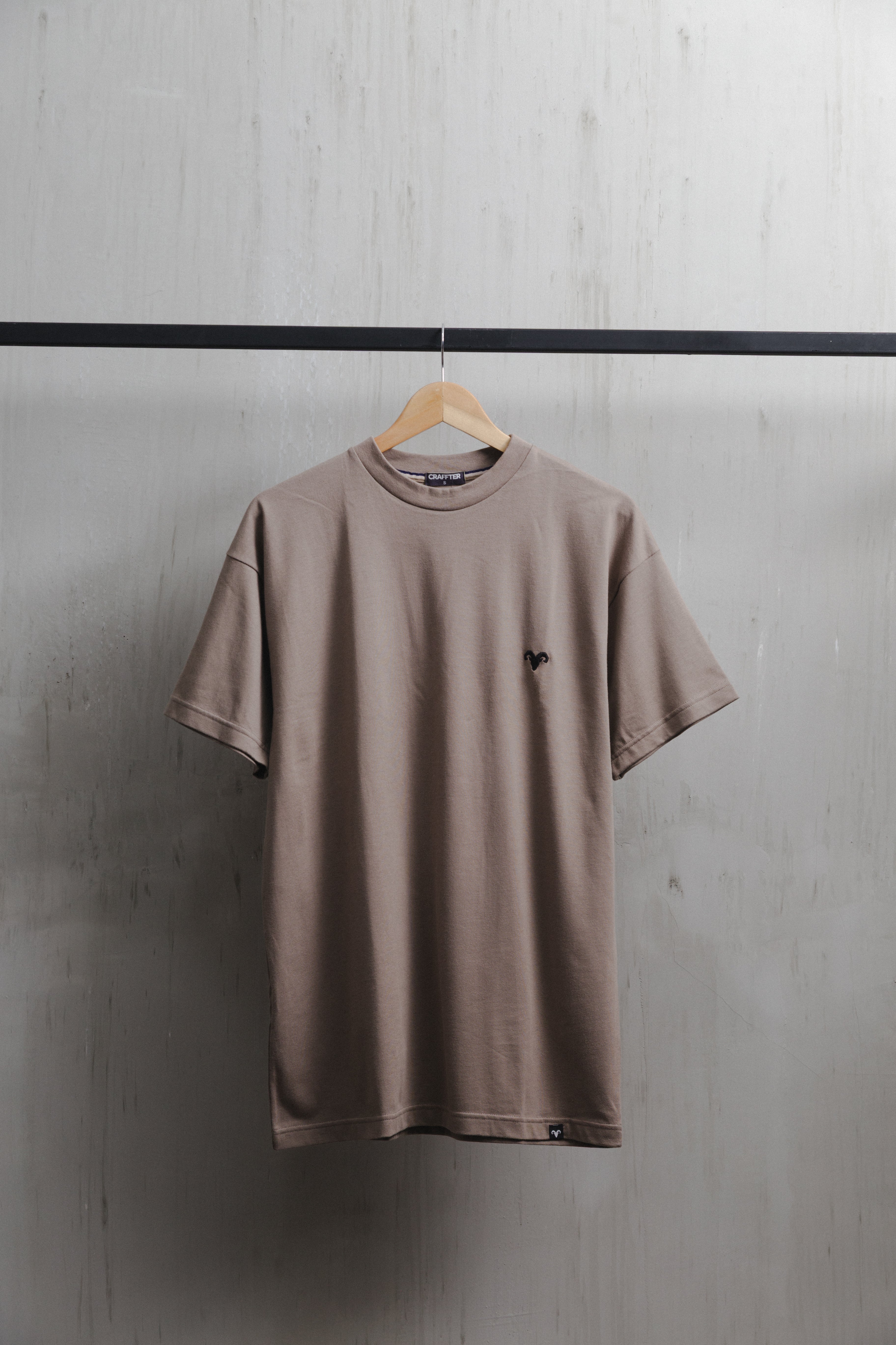 CAMISETA BÁSICA TAUPE