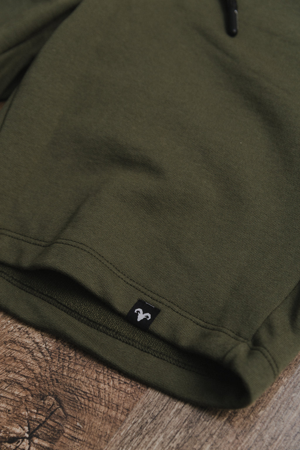 SHORT VERDE MILITAR