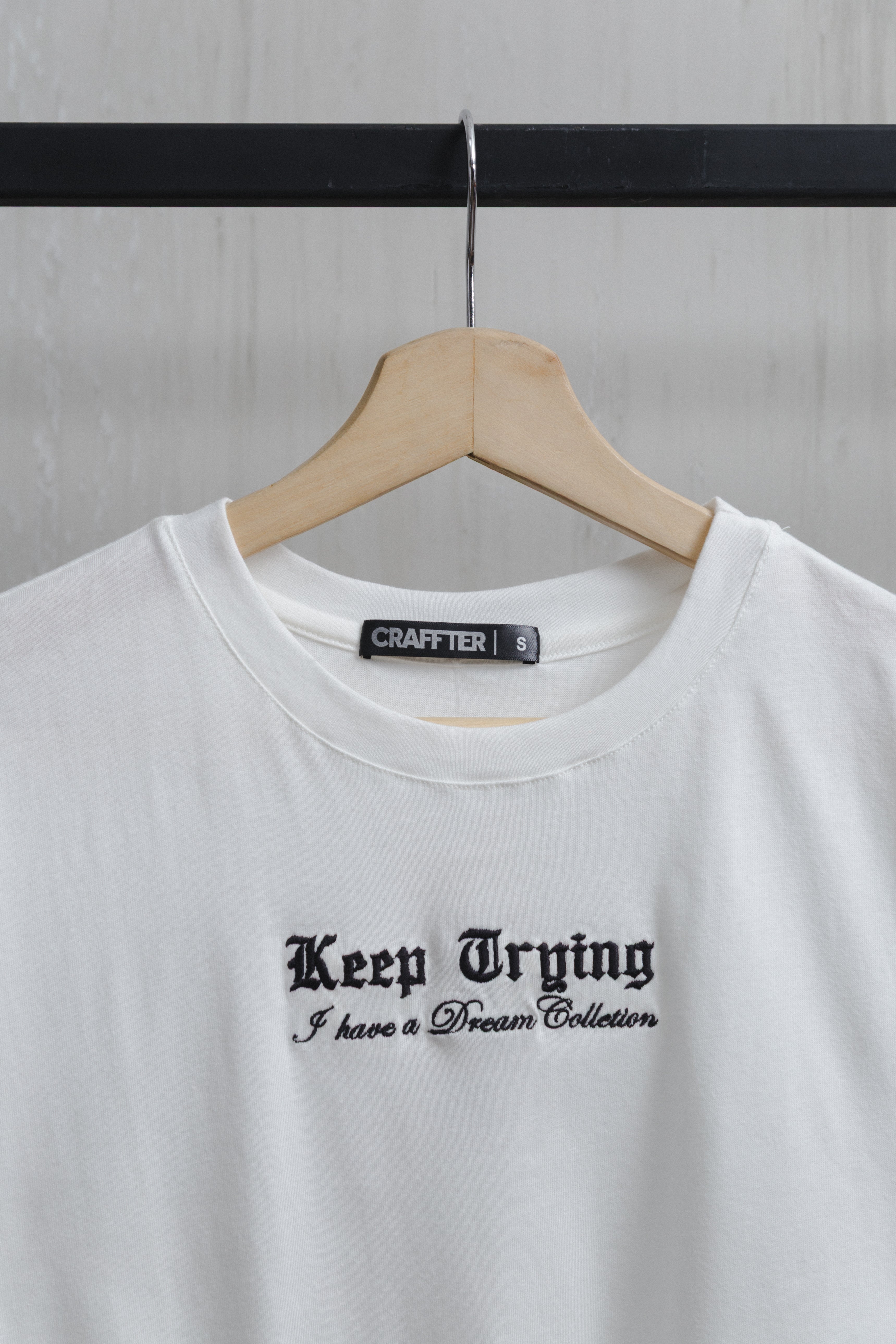 CAMISETA KEEP TRYING CRUDA
