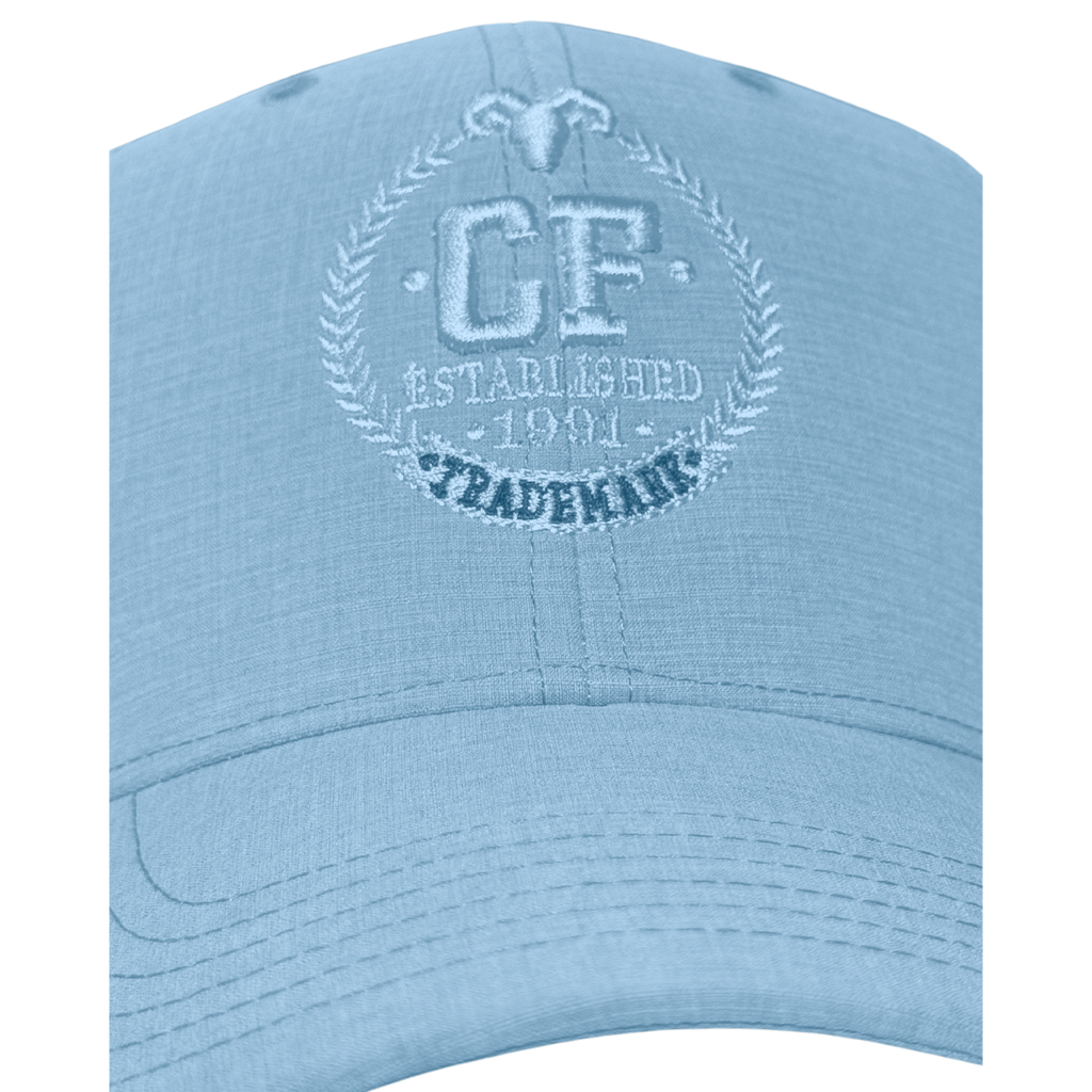 GORRA TRADEMARK AZUL CIELO